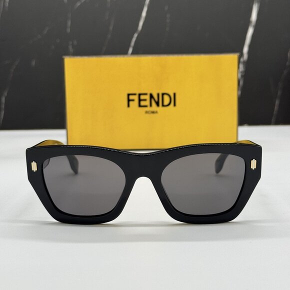 NEW FENDI BLACK GREY WOMEN SUNGLASSES FENDI FE40100I 01A main image 5